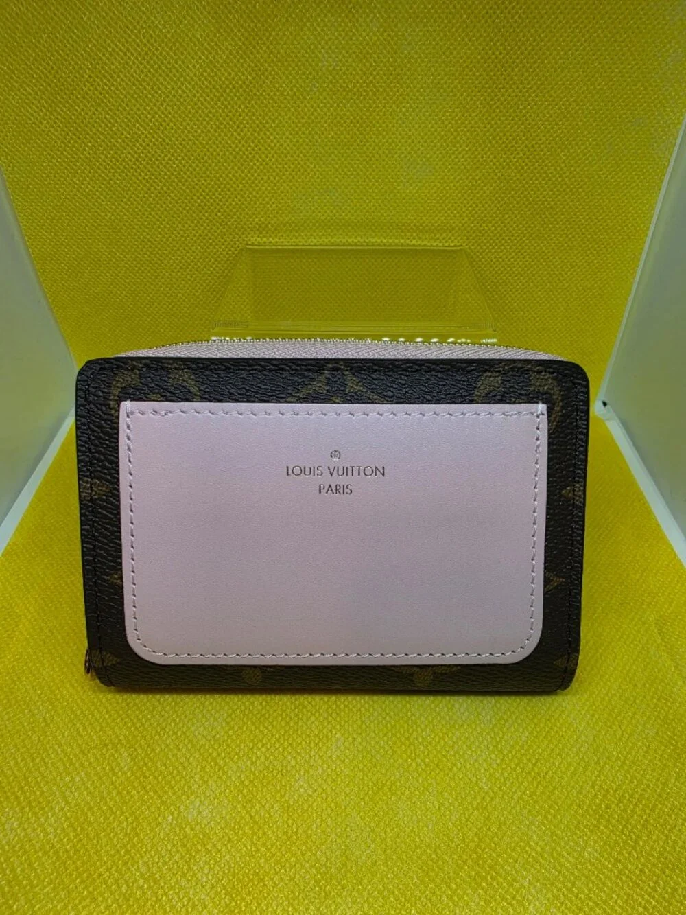 Louis Vuitton pockets snap directly